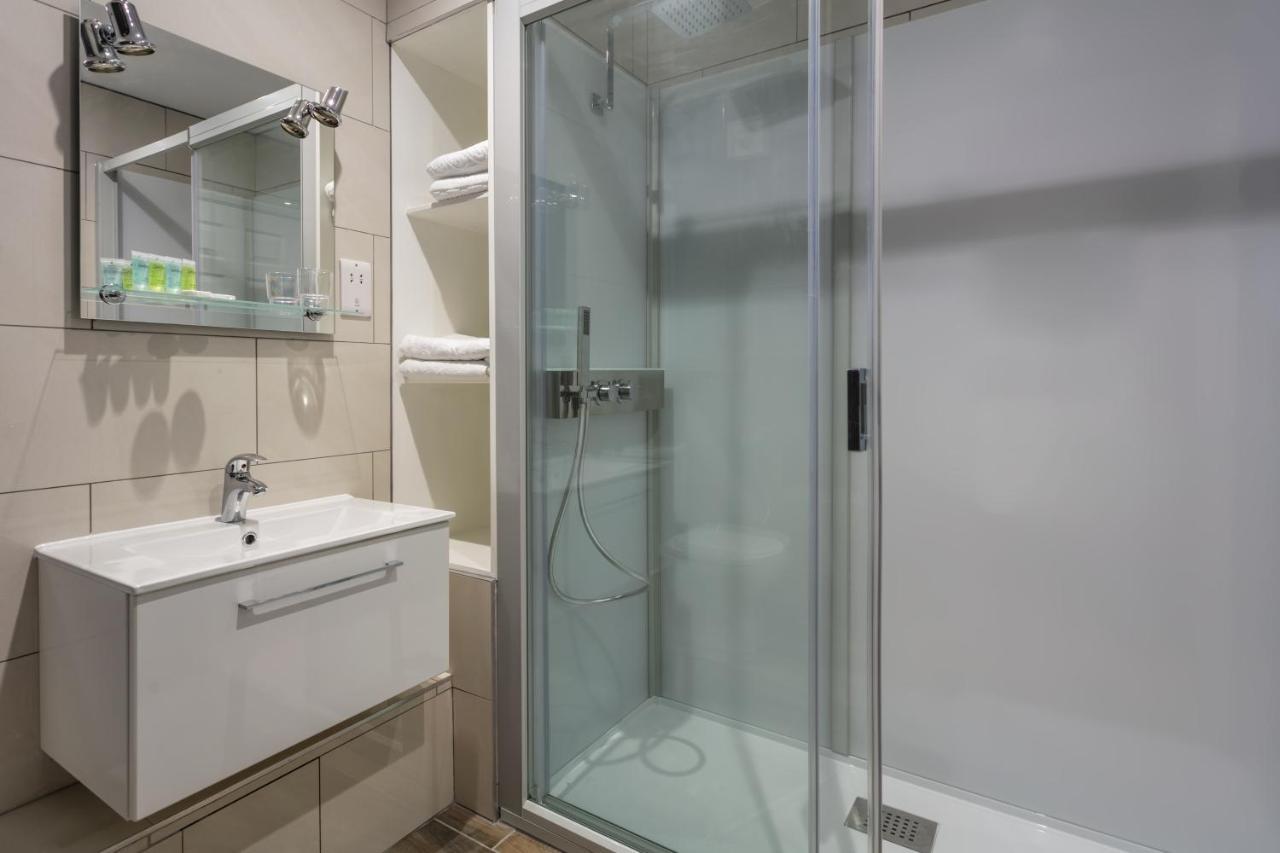 Roydon Marina Village Hotel Zewnętrze zdjęcie