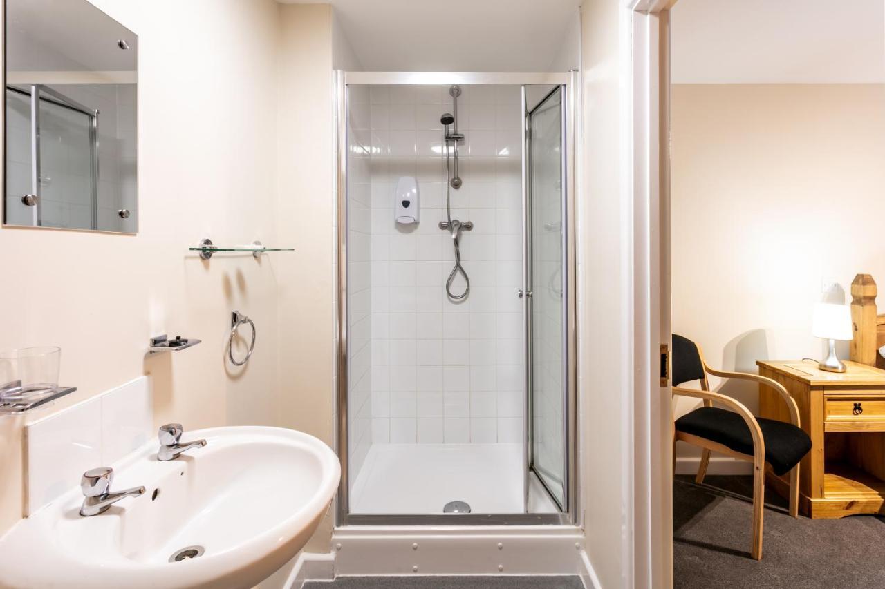 Roydon Marina Village Hotel Zewnętrze zdjęcie