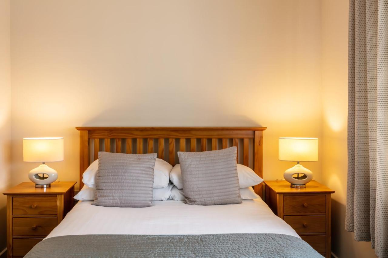 Roydon Marina Village Hotel Zewnętrze zdjęcie