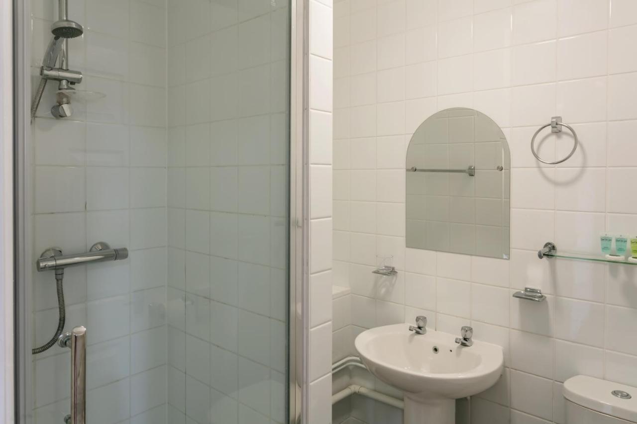 Roydon Marina Village Hotel Zewnętrze zdjęcie