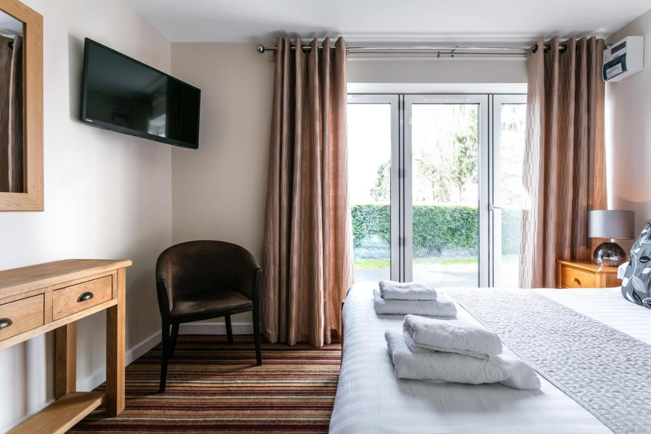 Roydon Marina Village Hotel Zewnętrze zdjęcie